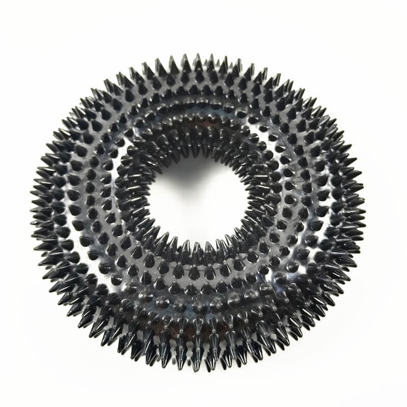 Wholesale Squeaky Interactive Spiky Ring Dog Chew Toys (2)